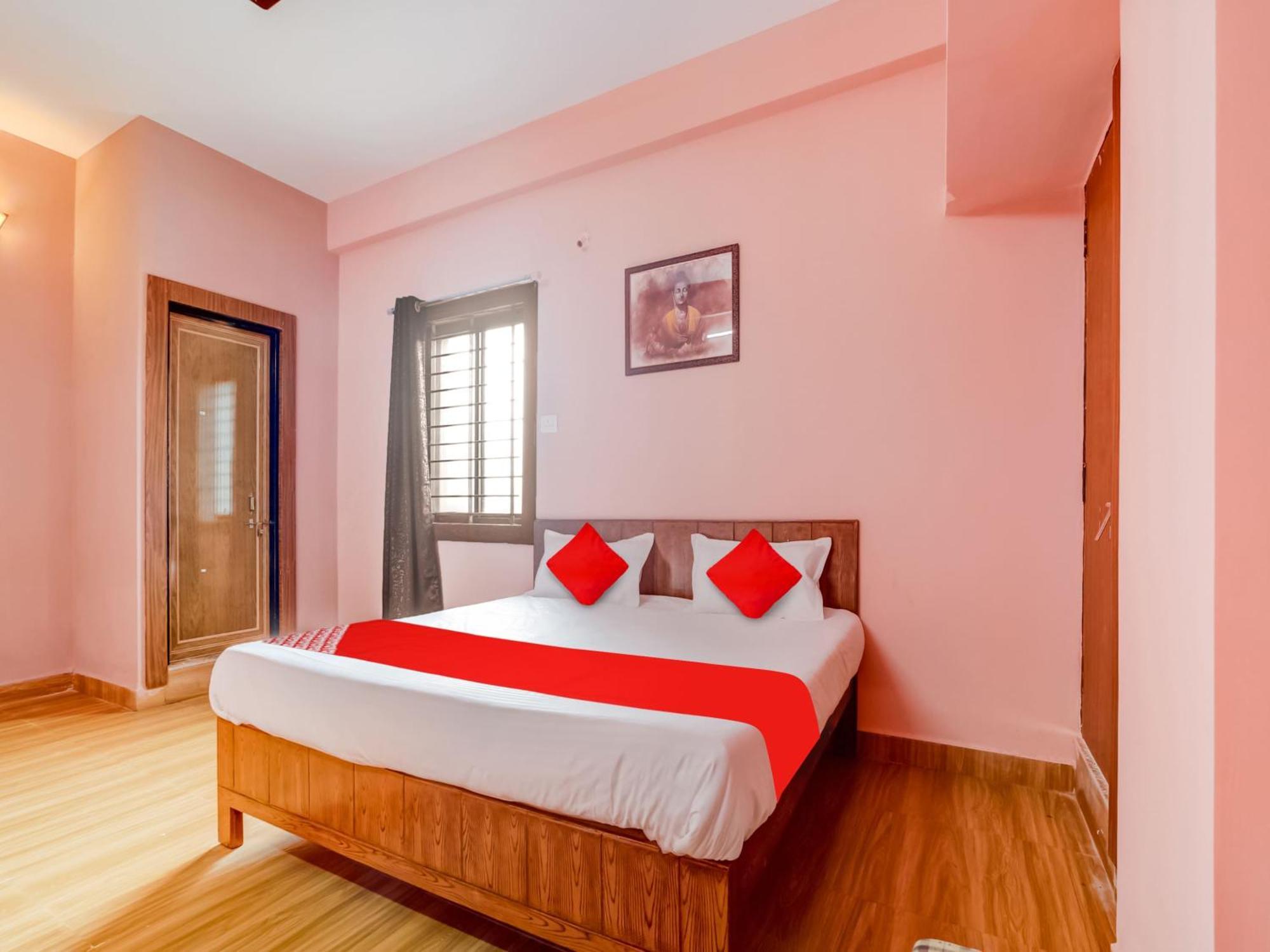 בהופאל Hotel O Crown Square מראה חיצוני תמונה